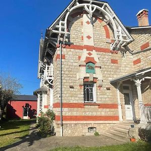 Maison Spacieuse Avec Jacuzzi A Nemours 250 M² + Jardin Villa Exterior photo