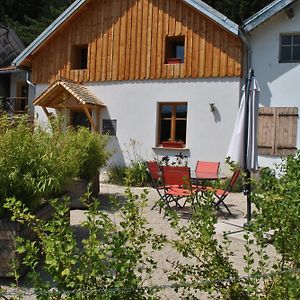 Gite Du Fourperet-Parc Naturel Du Haut-Jura Villa Longevilles-Mont-d'Or Exterior photo