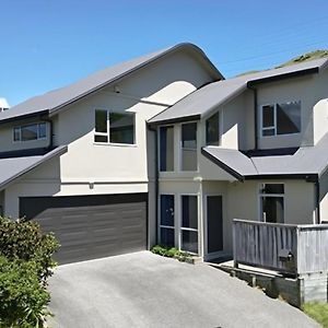 Peaceful Hillview - Double Bed At Churton Park Apartment Wellington Exterior photo