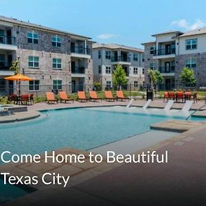 The Lagoonside Loungeaway Apartment Texas City Exterior photo