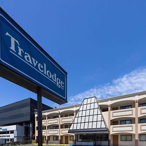 Travelodge By Wyndham Manhasset Exterior photo