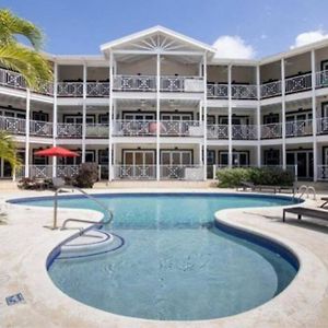 Apartment In Weston, St James Saint James Exterior photo