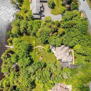 Elegant Lakehouse On Golf Course Villa Lower Sackville Exterior photo