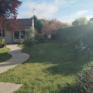 Maison Avec Grand Jardin Arbore Apartment Ferrieres-en-Gatinais Exterior photo