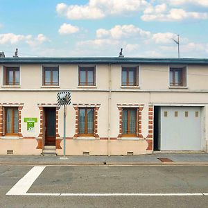 Maison Spacieuse Avec Jardin, Bbq, Table De Ping-Pong, Proche Commerces, Pour 9 Personnes Et Bebes - Fr-1-581-96 Villa La Bazoche-Gouet Exterior photo