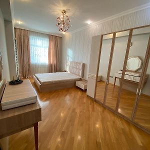 Prime Metro Location Retreat Apartment Baku Exterior photo