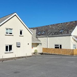 Glyntawe Outdoor Centre Hotel Pen-y-cae  Exterior photo