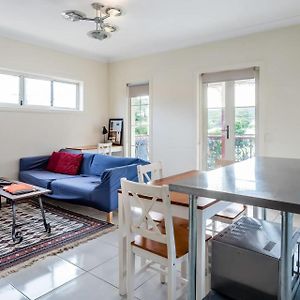 Contemporary 2Br Escape Upper Level Sanctuary Apartment Brisbane Exterior photo