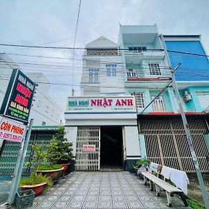 Nha Nghi Nhat Anh Kinh Chao Quy Khach Bed & Breakfast Ap Rach Meo Exterior photo