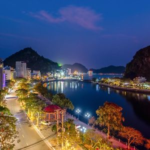 Catba Emerald Park View Hotel Cat Ba Island Exterior photo