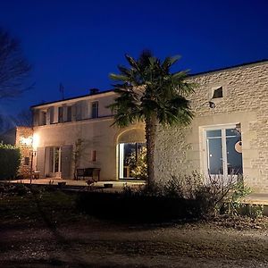 Le Logis De La Brumanderie - Saintes Hotel Fontcouverte  Exterior photo