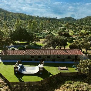 Casa Rural " La Quijada Del Lobo " Guest House Llerena Exterior photo