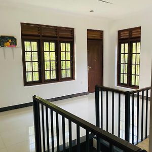 Cheena Homestay Negombo Exterior photo