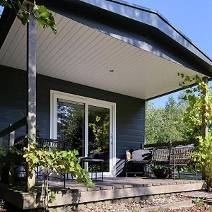 Awesome Home In Oosterwolde With Kitchen Exterior photo