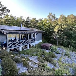 Cottage, Boat, Spa, Private Dock, Lillesand Exterior photo