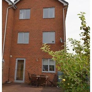 Cosy Retreat In Ashford City Centre With Hot Tub Apartment Willesborough Exterior photo