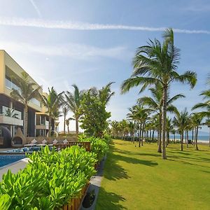 Ultimate Luxury: 6-Bedroom Beachfront Villa With Direct Sea Views In Danang. Điện Bàn Exterior photo