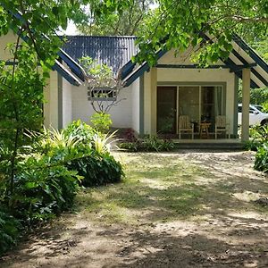 The Acadian Cottages Madampe  Exterior photo