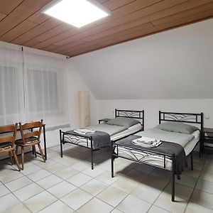 Zimmer Nr 7 Mit Privates Badezimmer In Juelich Hotel Exterior photo