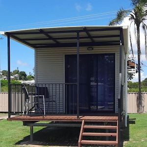 Blue Dolphin Caravan Park Yeppoon Aparthotel Exterior photo