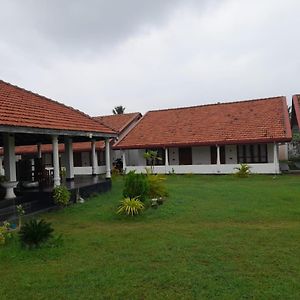 Blu Marine Nilaveli Hotel Trincomalee Exterior photo