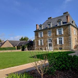 Chateau De La Giraudais Bed & Breakfast Mezieres-Sur-Couesnon Exterior photo