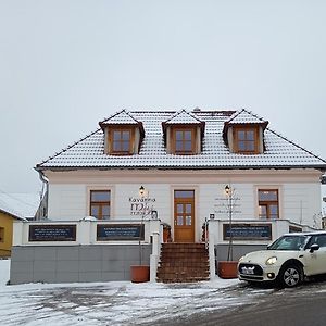 Apartmany Maly Mnich Mnisek pod Brdy Exterior photo