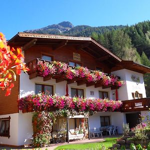 Gaestehaus Judith Hotel Langenfeld Room photo