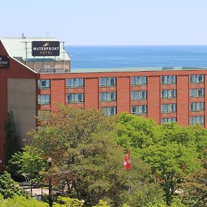 Waterfront Hotel Downtown Burlington Exterior photo