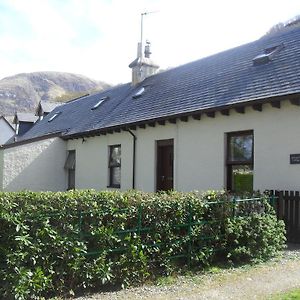 Springwell Cottage Fort William Room photo