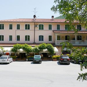 Albergo Ristorante Sterlina Grizzana Exterior photo