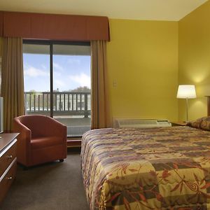 Dartmouth Oceanview Hotel Halifax Room photo