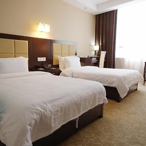 Dongyi Business Hotel Quảng Châu Room photo