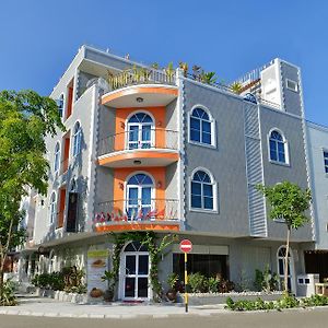 Le Vieux Nice Inn Male Exterior photo