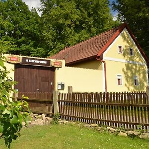 Pension U Staryho Dubu Jindřichŭv Hradec Exterior photo