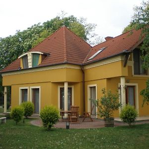 Anonim Vendégház Villa Villany Exterior photo