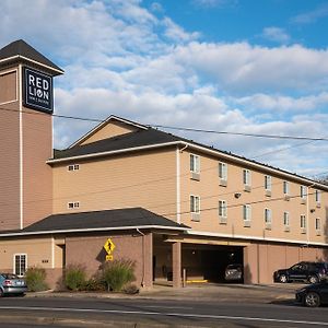 Red Lion Inn & Suites Eugene Exterior photo