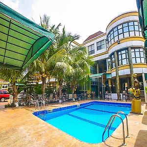 Charleston Hotel Accra Exterior photo