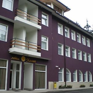 Family Hotel Helios Sevlievo Exterior photo