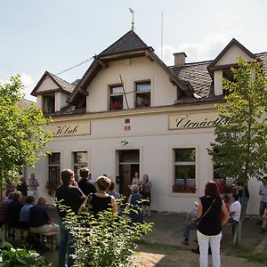 Penzion Ctrnactka Hotel Rataje nad Sazavou Exterior photo