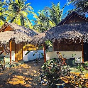 Sun Wind Beach Kalpitiya Kite Resort Exterior photo