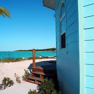 Paradise Bay Bahamas Bed & Breakfast Farmer's Hill Room photo