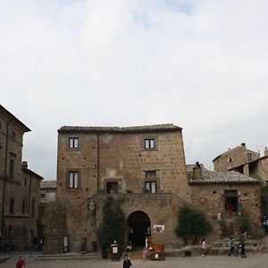 Locanda Della Buona Ventura Bed & Breakfast Bagnoregio Exterior photo