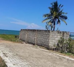 Arugambay Seaside Villa Vịnh Arugam Exterior photo