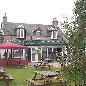 Mackenzies Highland Inn Aviemore Exterior photo