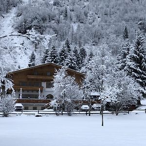 Hotel Kunstleralm Kaprun Exterior photo