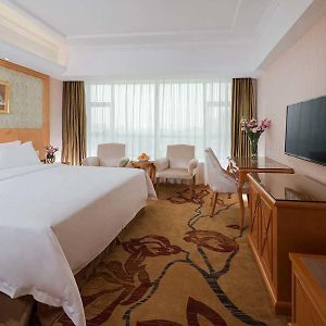 Vienna Hotel Shenzhen Gongming Nanhuan Road Exterior photo