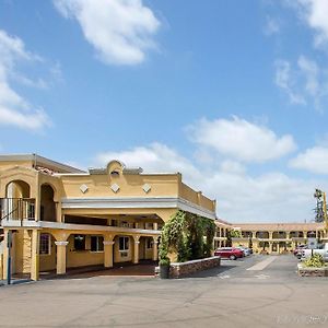 Econo Lodge Inn & Suites El Cajon San Diego East Exterior photo