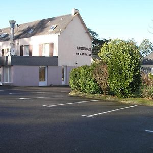 Auberge Du Calvaire Hotel Pontchateau Exterior photo