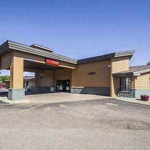 Econo Lodge Inn & Suites Menomonie Exterior photo